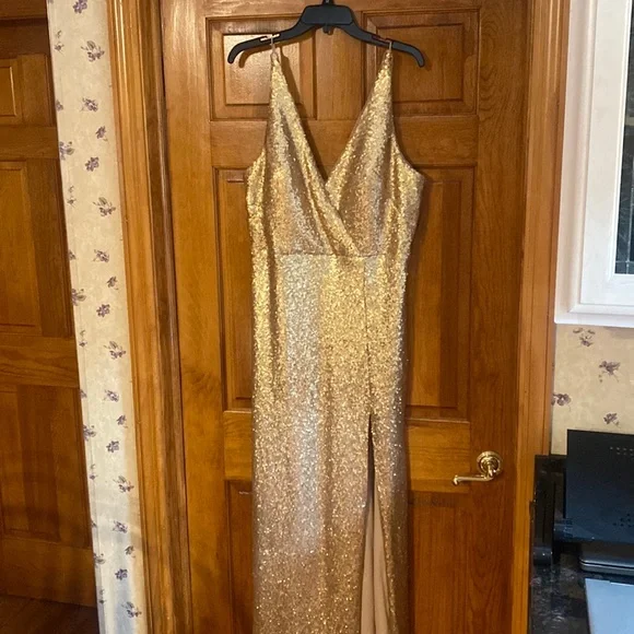 SOLD Marchesa Gown - Picture 7 of 8